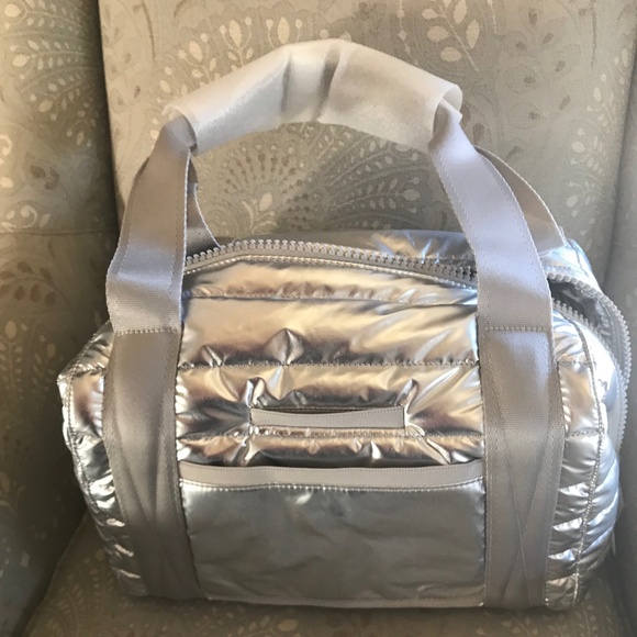 NWT Dagne Dover Landon Medium/Silver Puff - Picture 3 of 11